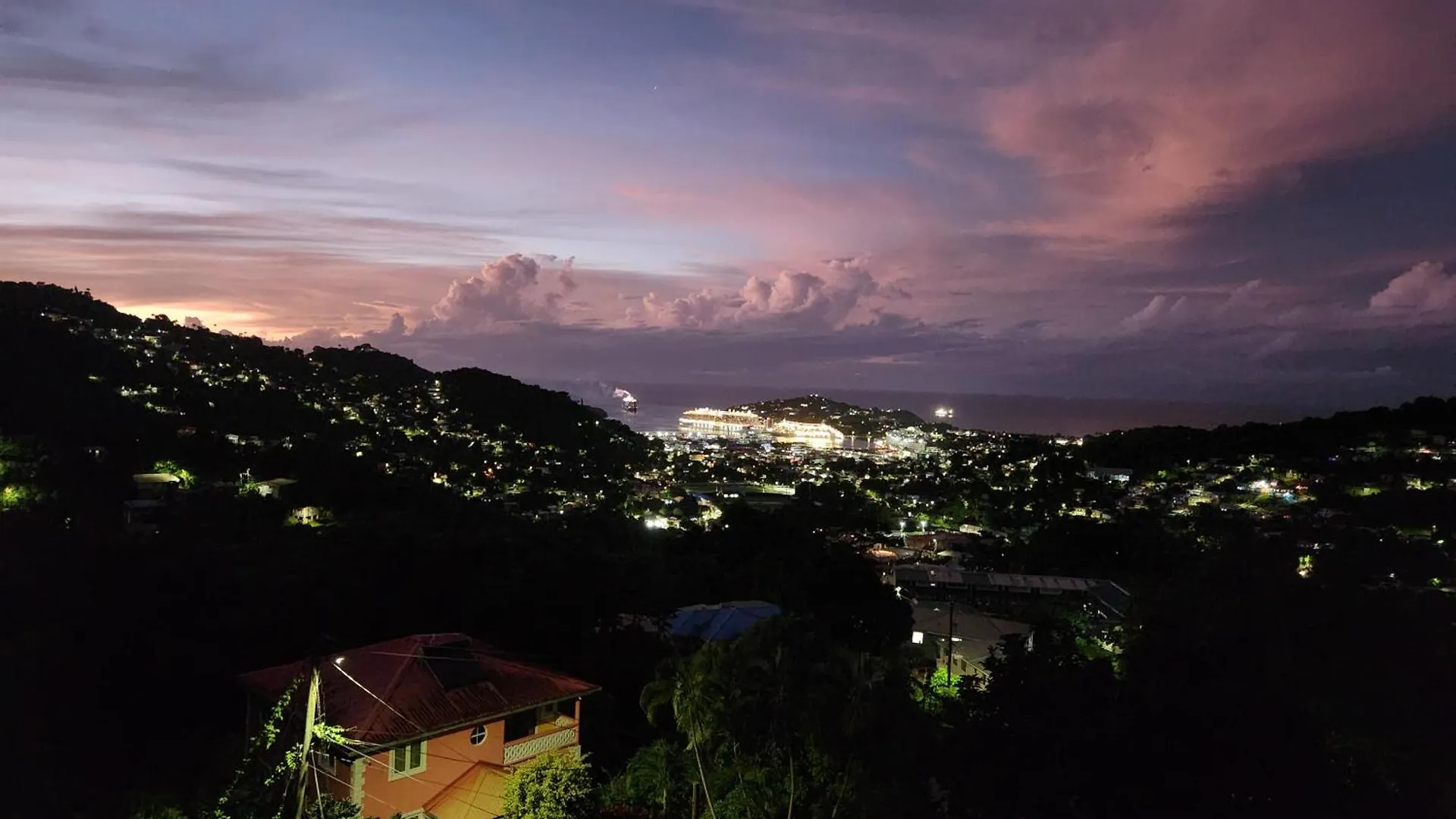 Hilltop View Guesthouse Castries
